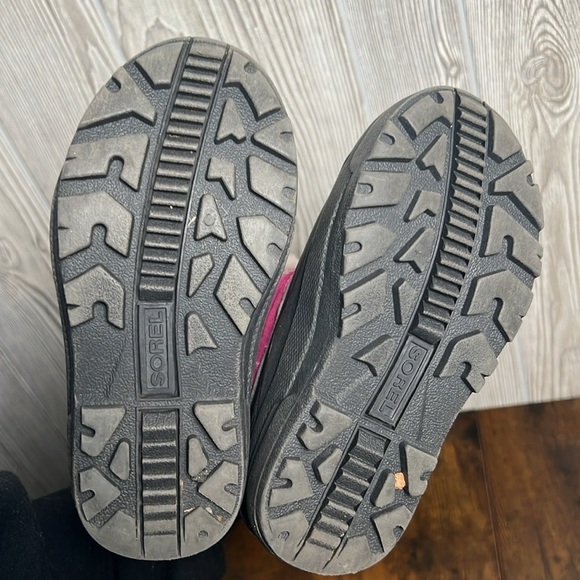 Sorel Commander Youth Size 11 Pink Black Snow Winter Boots - Picture 3 of 5